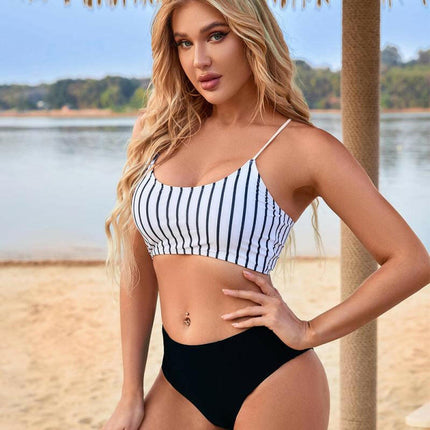 Women's Stripe Print Bikini Top Matches With High Waist Bikini Bottoms at €29.99