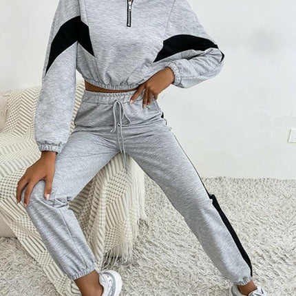 Women's two piece color block long sleeve short sweatshirt suit at €92.99